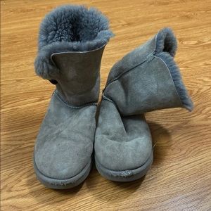 Ugg gray boots one button